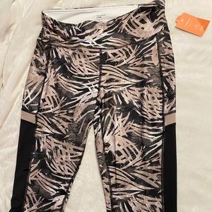 TekGear Active Capris NWT